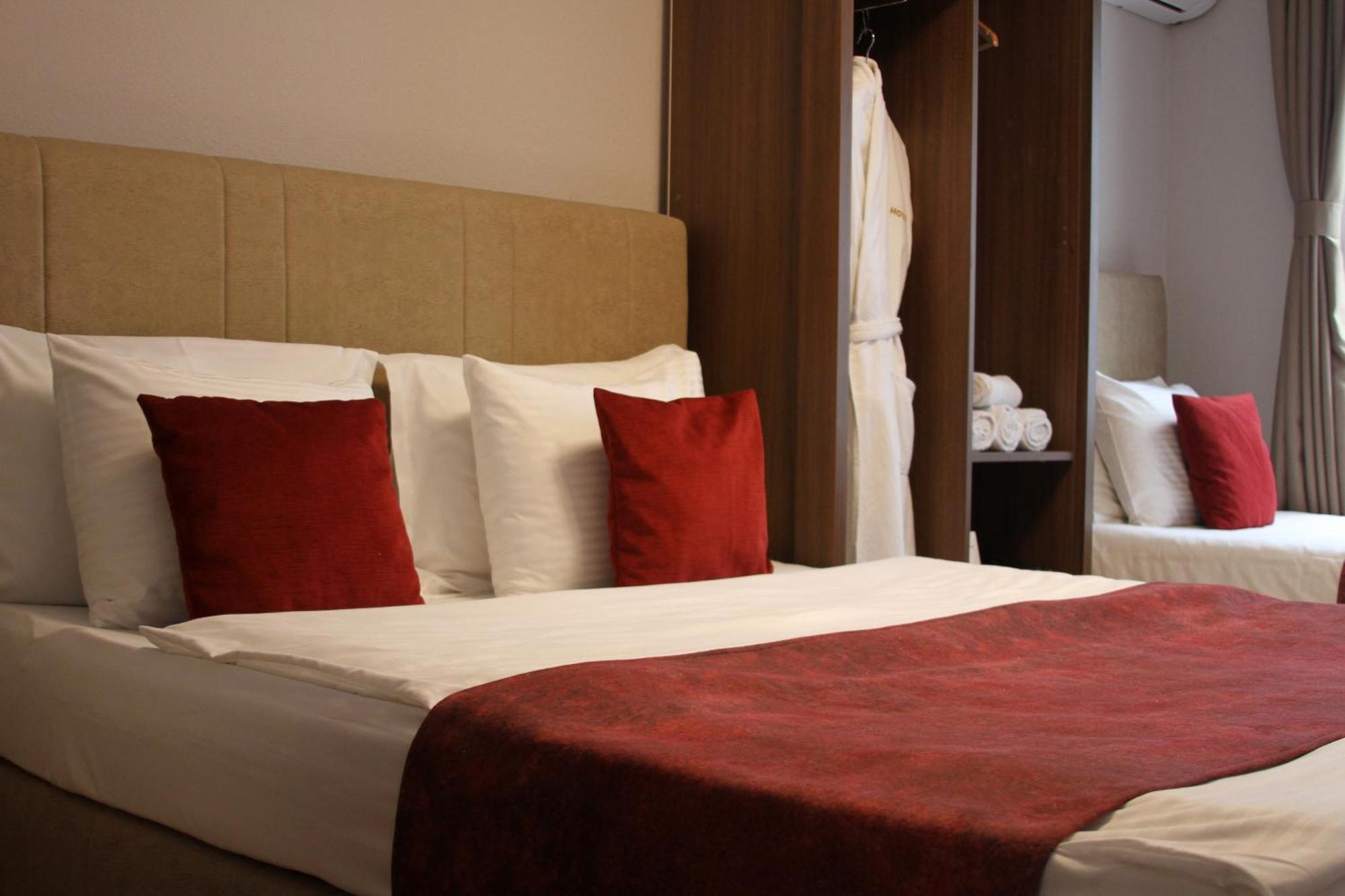Hotel Driada Gjakova 외부 사진