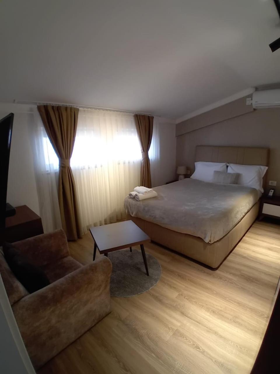 Hotel Driada Gjakova 외부 사진