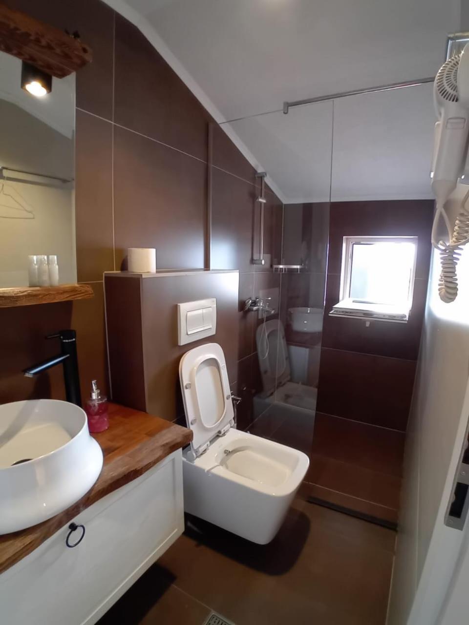 Hotel Driada Gjakova 외부 사진