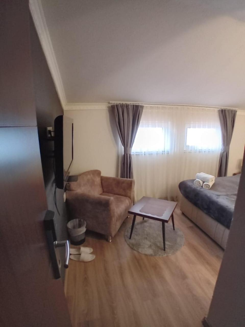 Hotel Driada Gjakova 외부 사진