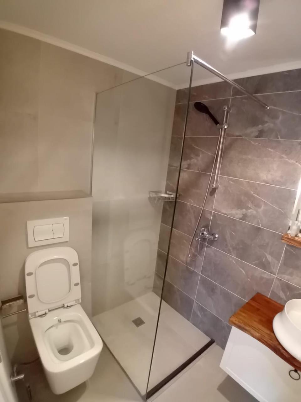 Hotel Driada Gjakova 외부 사진